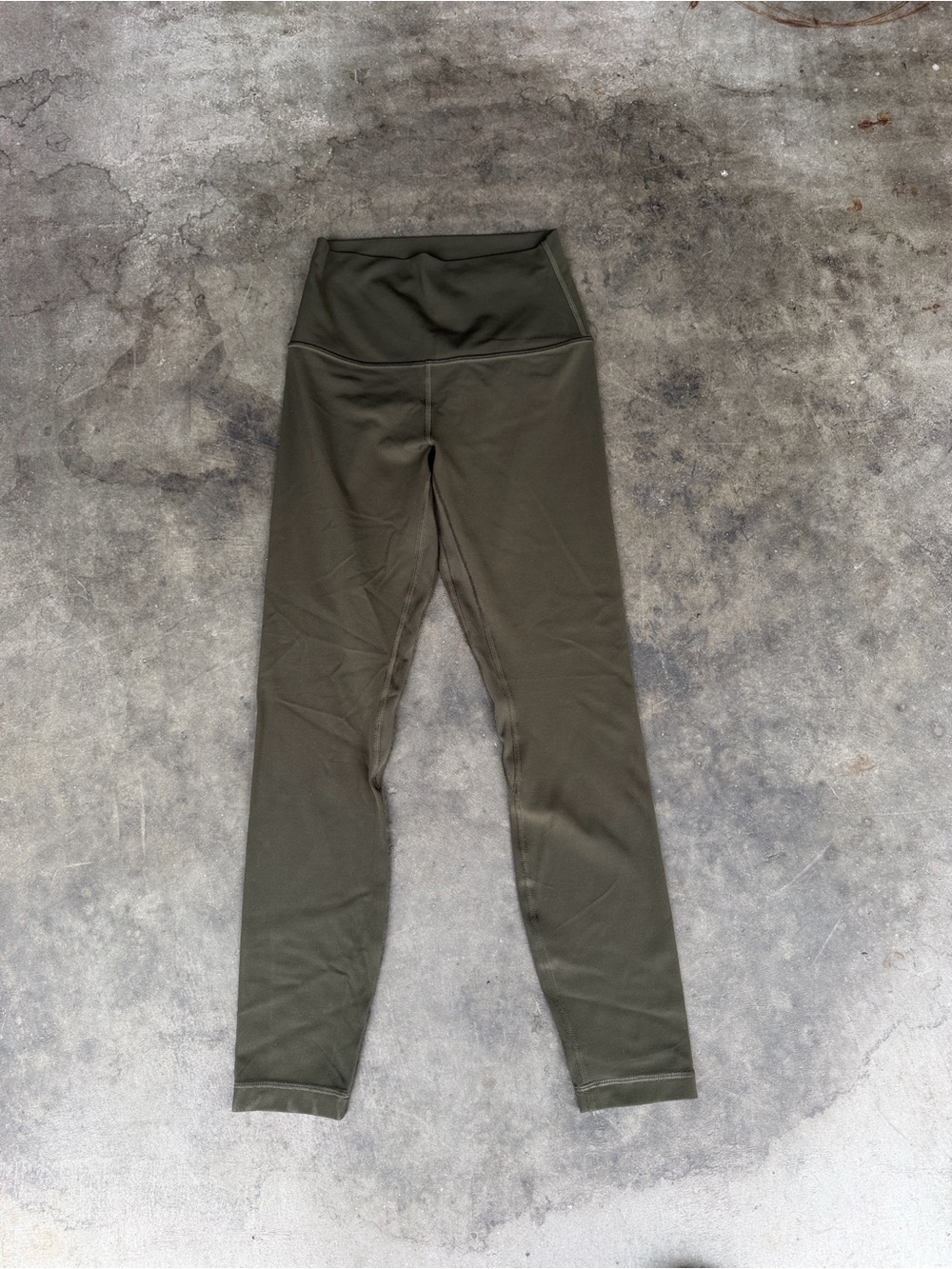 Lululemon Size 4 Leggings Forest Green